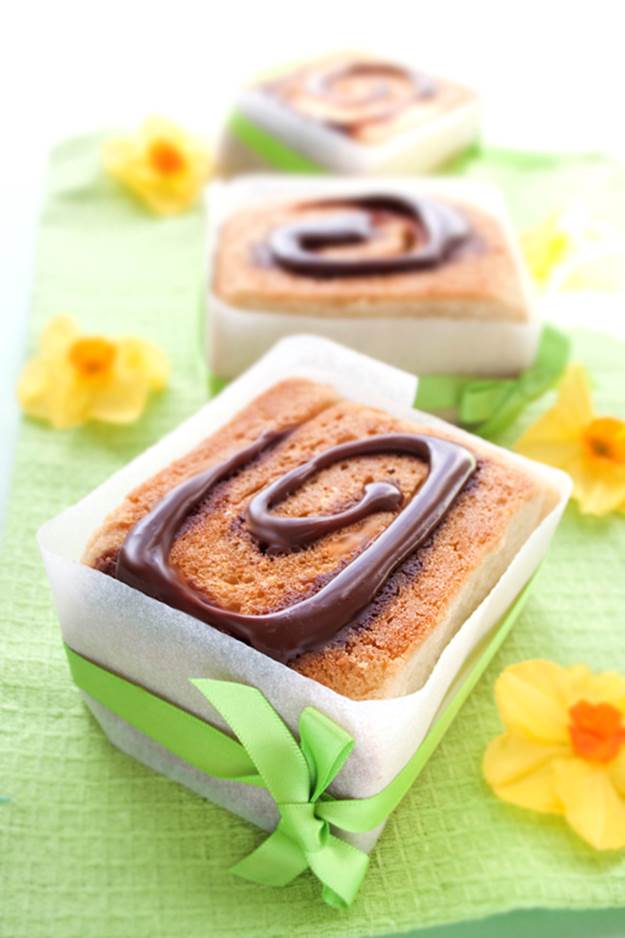 Chocolate Cinnamon Brioche Daffodils